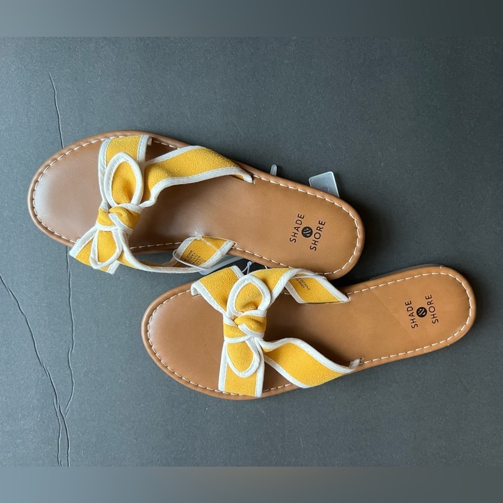 Shade Shore Yellow Bow Sandals White Trim Size 6 - Picture 7 of 11